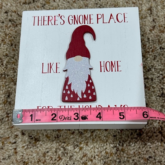 Lot of 3 Wooden Plaque Holiday Gnome Decorations GUC - Picture 5 of 9